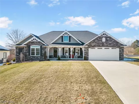 1039 Firman SW, Sugarcreek, OH 44681
