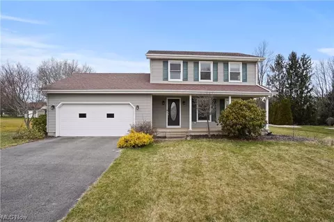 7596 Buchanan Dr, Boardman, OH 44512