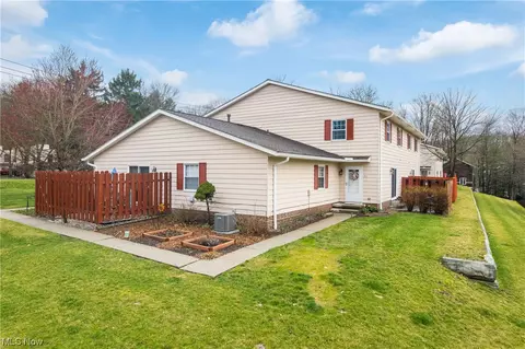 6777 Old Royalton Rd, Brecksville, OH 44141
