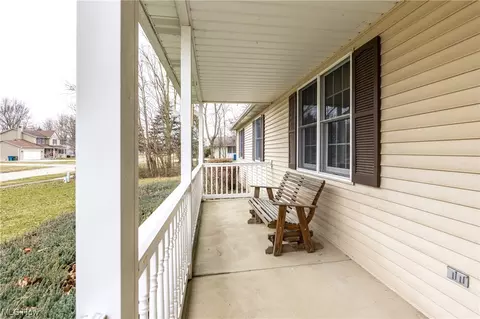 Exterior - 325 Hendrix Blvd, Lagrange, OH 44050 photo 9 of 11