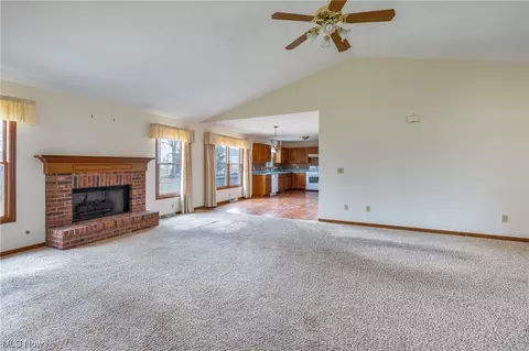 Living - 325 Hendrix Blvd, Lagrange, OH 44050 photo 2 of 5