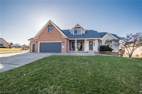8299 Brooke Hollow St NW, Massillon, OH 44646