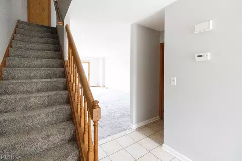 Entry Way - 2409 Bunker #E, Willoughby, OH 44094 photo 1 of 1