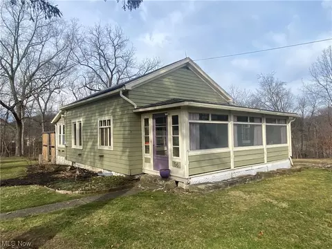 56 N Hametown Rd, Akron, OH 44333