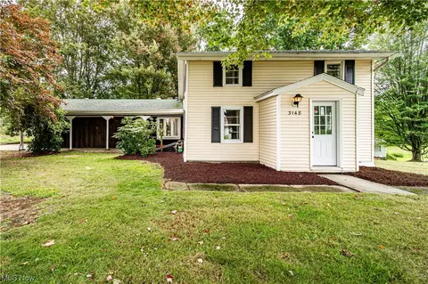 3148 Creek Rd, Kingsville, OH 44048
