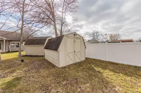 Exterior - 328 Kansas Ave, Elyria, OH 44035 photo 4 of 16