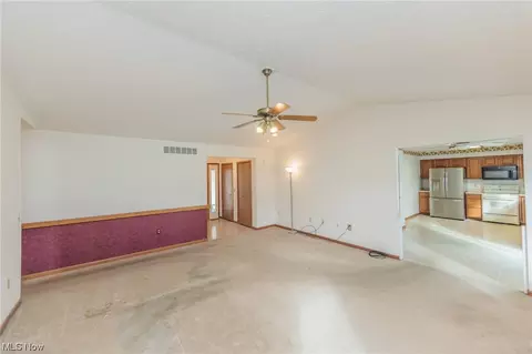 Living - 328 Kansas Ave, Elyria, OH 44035 photo 3 of 3