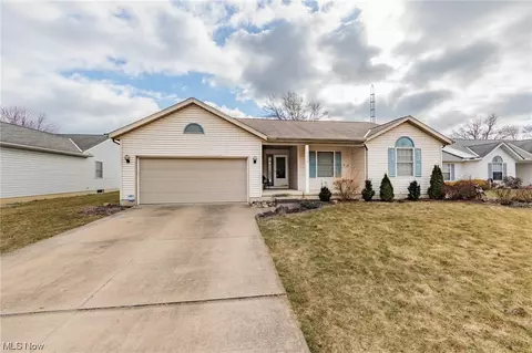 328 Kansas Ave, Elyria, OH 44035