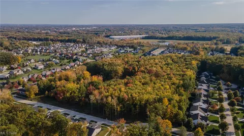 31725 Woodbridge Way, Avon Lake, OH 44012