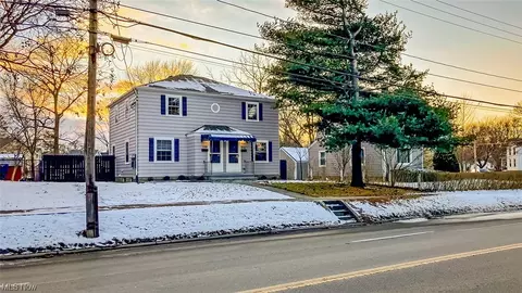 1124 Lake Ave, Elyria, OH 44035 photo 5