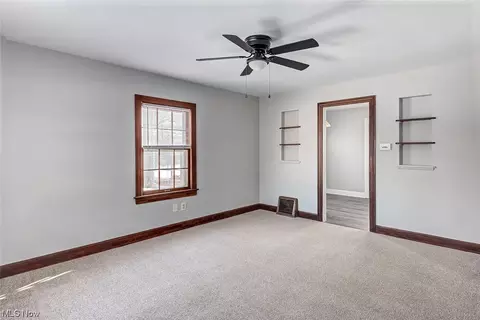 1124 Lake Ave, Elyria, OH 44035 photo 6