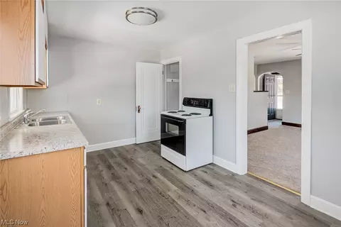 1124 Lake Ave, Elyria, OH 44035 photo 10