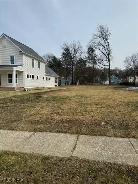 4719 Glenwood Ave, Willoughby, OH 44094