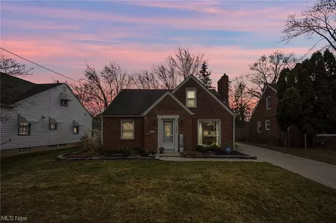 2488 Graham Ave, Akron, OH 44312