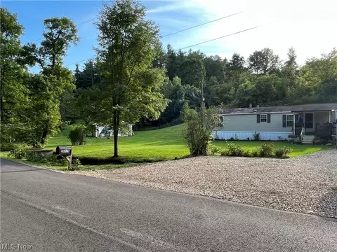 64725 Sundew Rd, Cambridge, OH 43725
