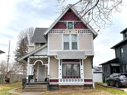 439 E 2nd, Dover, OH 44622