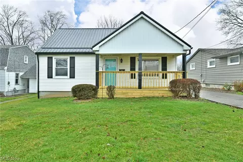 2028 Thalia Ave, Youngstown, OH 44514