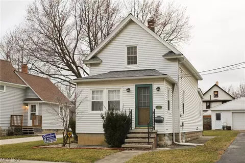 423 Courtland, Fairport Harbor, OH 44077