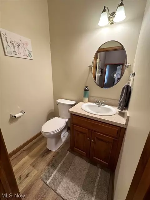 Bath - 721 E 12th St, Dover, OH 44622 photo 1 of 5