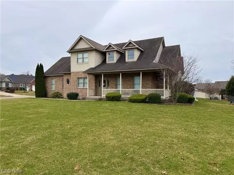 Exterior - 721 E 12th St, Dover, OH 44622 photo 9 of 14