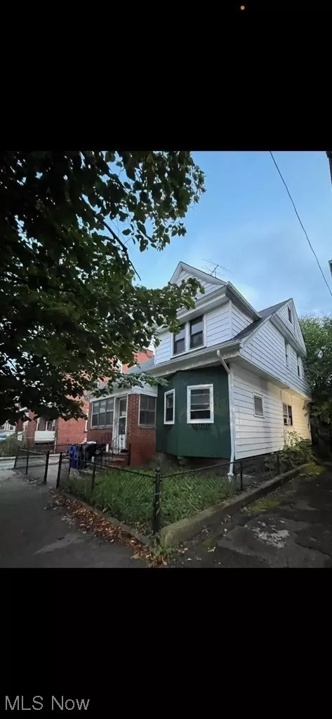 2016 E 125th St, Cleveland, OH 44106