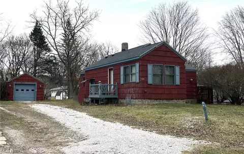 3334 Ridgewood Ave, Ashtabula, OH 44004