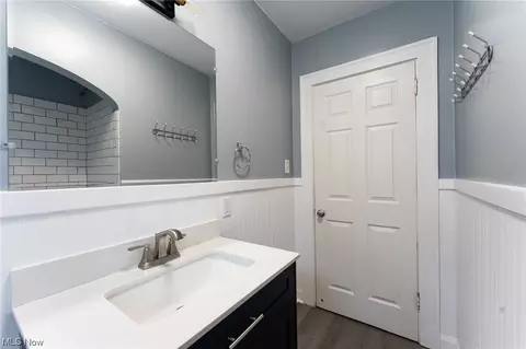 Bath - 152 Afton Ave, Boardman, OH 44512 photo 2 of 2