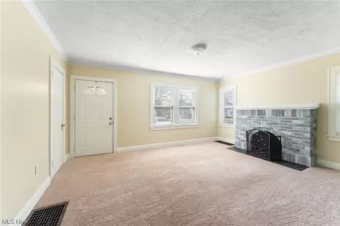 Living - 152 Afton Ave, Boardman, OH 44512 photo 1 of 2