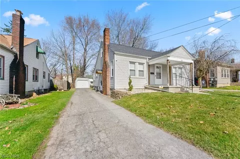 Exterior - 152 Afton Ave, Boardman, OH 44512 photo 5 of 8