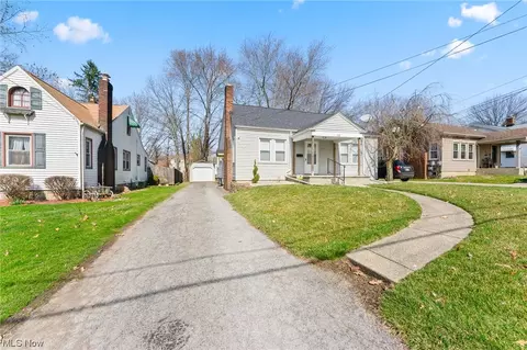 Exterior - 152 Afton Ave, Boardman, OH 44512 photo 6 of 8