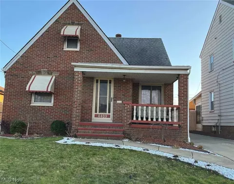 4409 Archmere, Cleveland, OH 44109