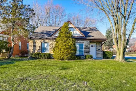 4253 Okalona, South Euclid, OH 44121