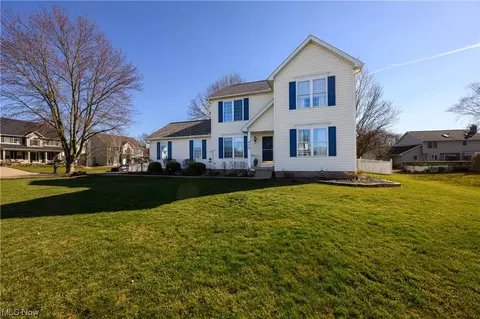 871 Sandlewood Dr, Canal Fulton, OH 44614