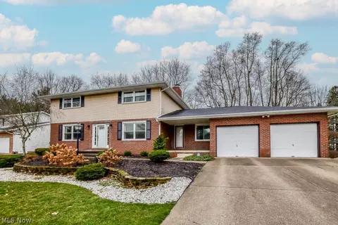 7320 Ashburton NW, North Canton, OH 44720