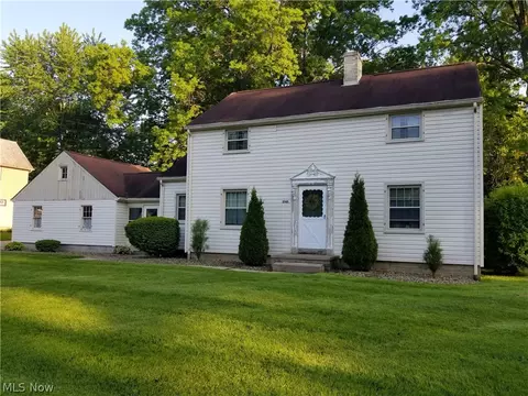 1745 Cleveland, Salem, OH 44460