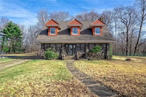 1000 Dillewood Rd, Cleveland, OH 44119