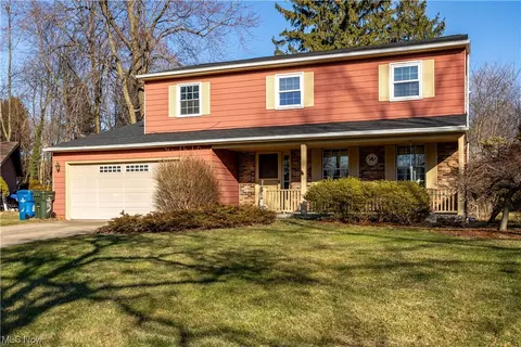 28510 Willet Cir, North Olmsted, OH 44070