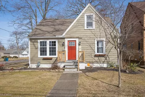 844 W 29th St, Lorain, OH 44052