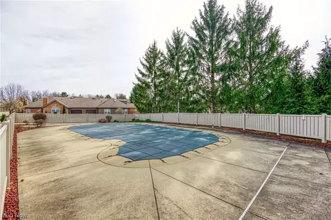 3664 Barrington Pl NW, Canton, OH 44708 photo 9