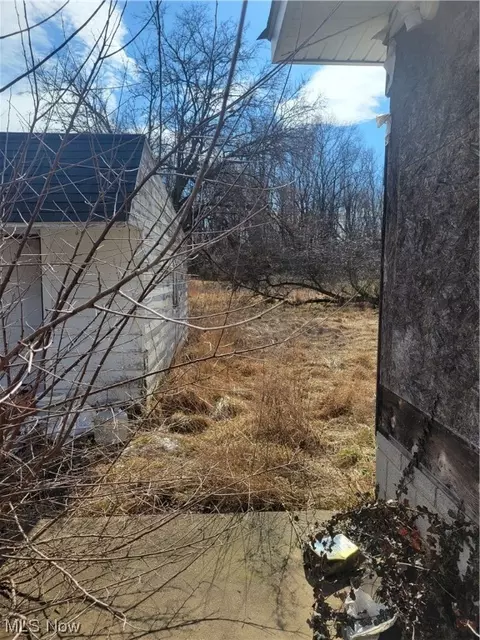 View/Area - 2312 Eschtruth, Elyria, OH 44035 photo 1 of 2