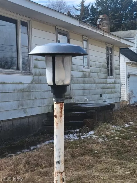Exterior - 2312 Eschtruth, Elyria, OH 44035 photo 8 of 11