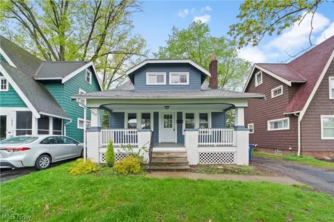 1062 Yellowstone, Cleveland Heights, OH 44121
