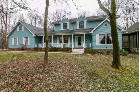 11865 County Line Rd, Gates Mills, OH 44040