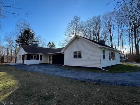 Exterior - 3905 Carpenter Rd, Ashtabula, OH 44004 photo 3 of 5