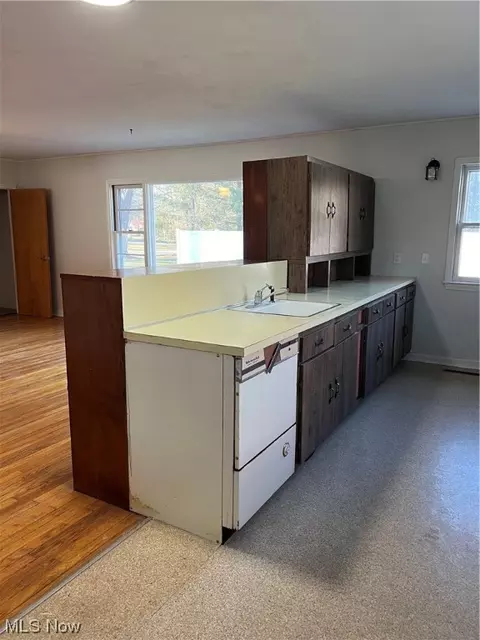 Kitchen - 3905 Carpenter Rd, Ashtabula, OH 44004 photo 6 of 6