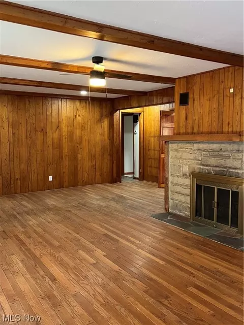 Living - 3905 Carpenter Rd, Ashtabula, OH 44004 photo 1 of 6