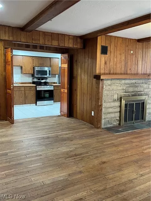 Kitchen - 3905 Carpenter Rd, Ashtabula, OH 44004 photo 1 of 6