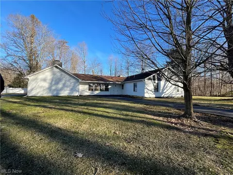 Exterior - 3905 Carpenter Rd, Ashtabula, OH 44004 photo 4 of 5