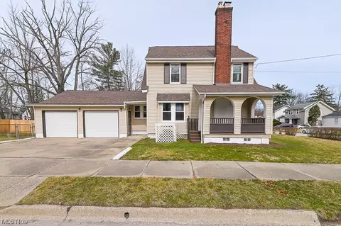 Exterior - 1012 Peerless, Akron, OH 44320 photo 6 of 7