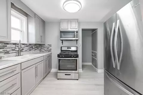 Kitchen - 1012 Peerless, Akron, OH 44320 photo 2 of 2